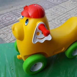 XE CHÒI CHÂN CHO BÉ