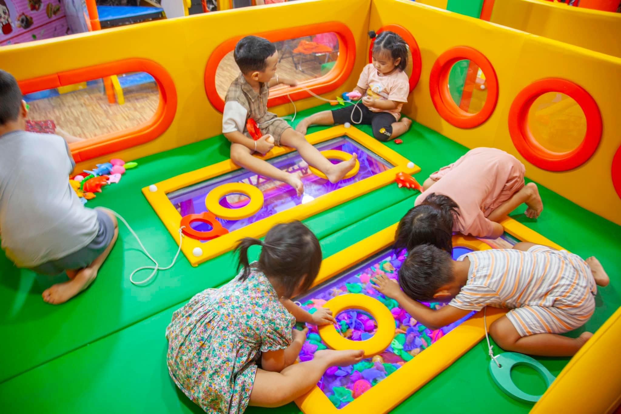 Hồ câu cá khô hiện đại