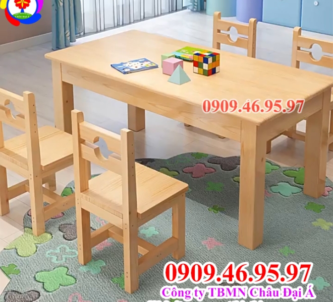 Bàn Ghế Gỗ Của Bé | Châu Đại Á