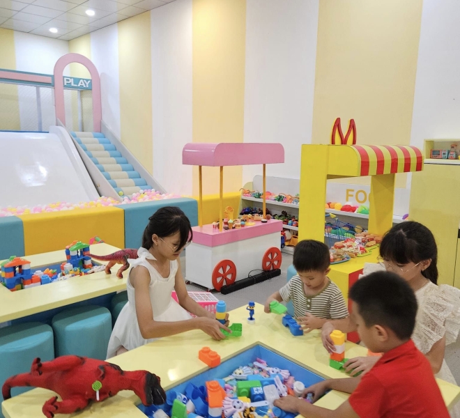 Bàn LEGO Xếp Hình Cho Trẻ Em Nhập Khẩu  