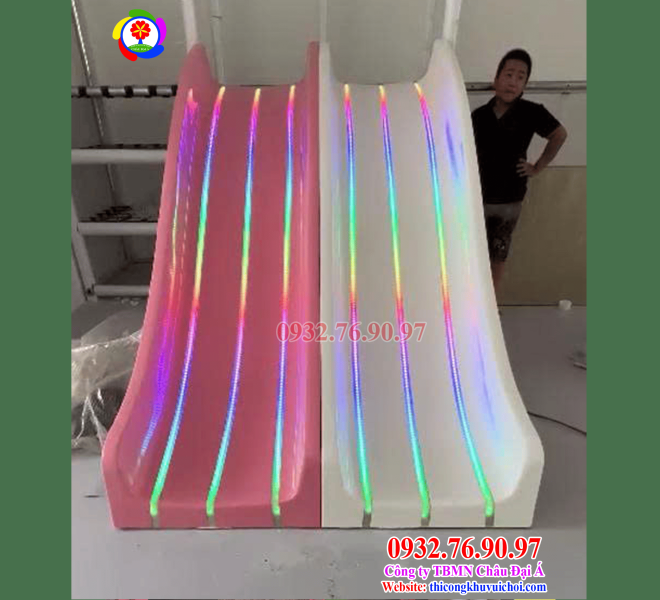 Máng Trượt LED 2 Làn Nhập Khẩu Cho Khu Vui Chơi Trẻ Em