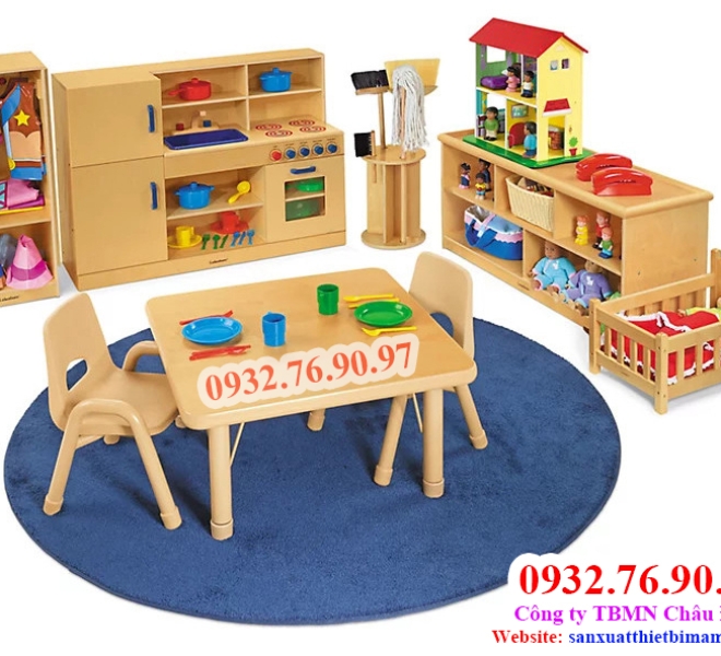 Bàn Ghế Gỗ Của Bé | Châu Đại Á