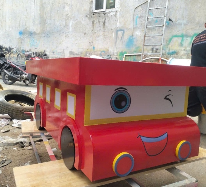 Bàn LEGO Ô Tô Cho Khu Vui Chơi Trẻ Em | Châu Đại Á Sản Xuất
